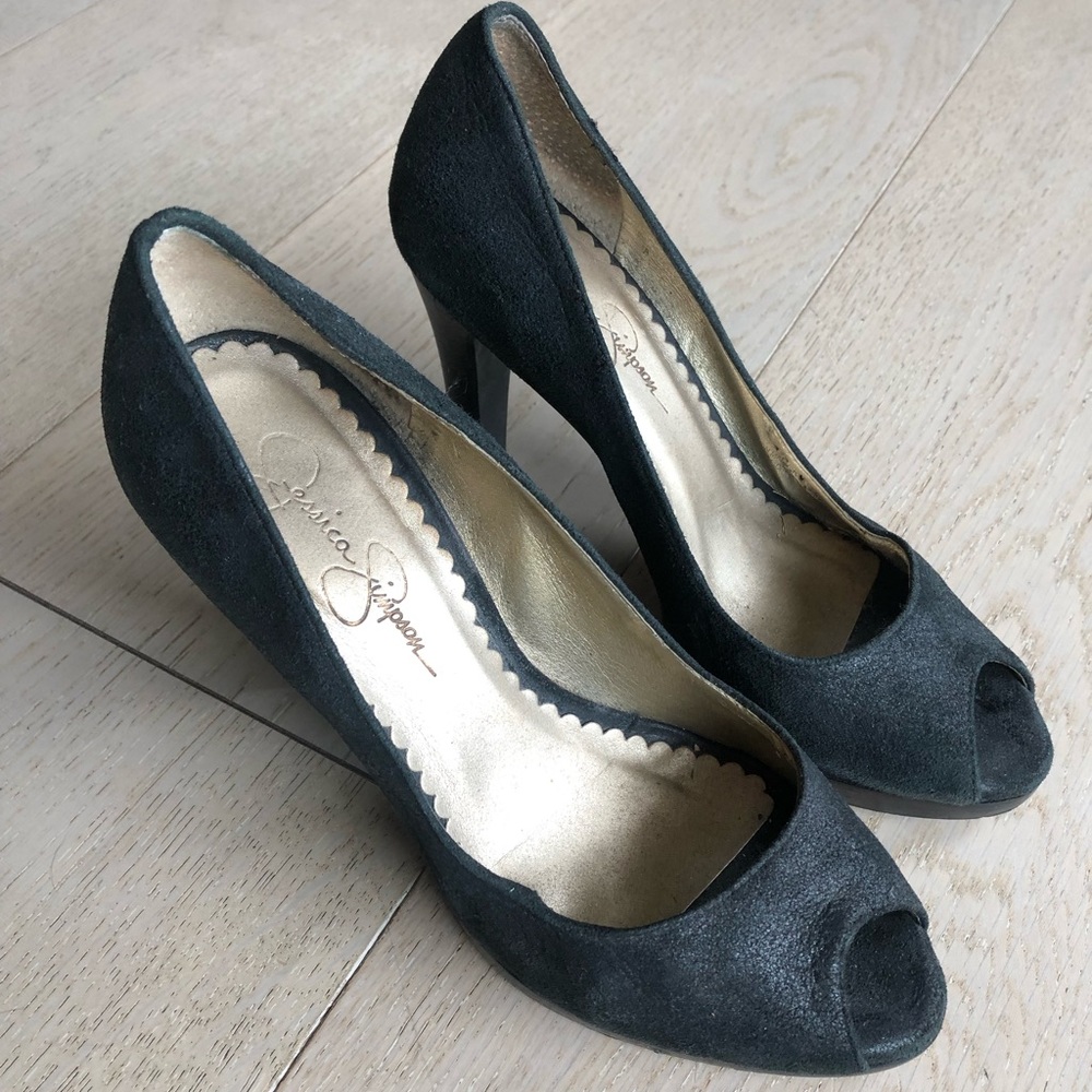 Jessica Simpson Black Pumps - 4” heels